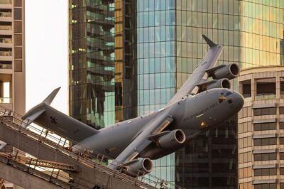 Another shot of RAAF C-17 at Brisbane River Fire Air Show