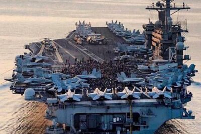 Key Features of a Nimitz-class Aircraft Carrier