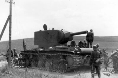 German troops captured this Soviet KV-2 heavy tank on the Eastern Front in WWII. Armed with a massive 152mm howitzer, it was one of the most powerful tanks of its time. The KV-2’s huge turret made it an easy target, and its extreme weight often caused breakdowns in the field.