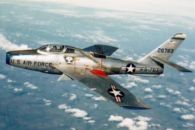 The Republic F-84F Thunderstreak: A Pioneering Fighter with Revolutionary Capabilities!